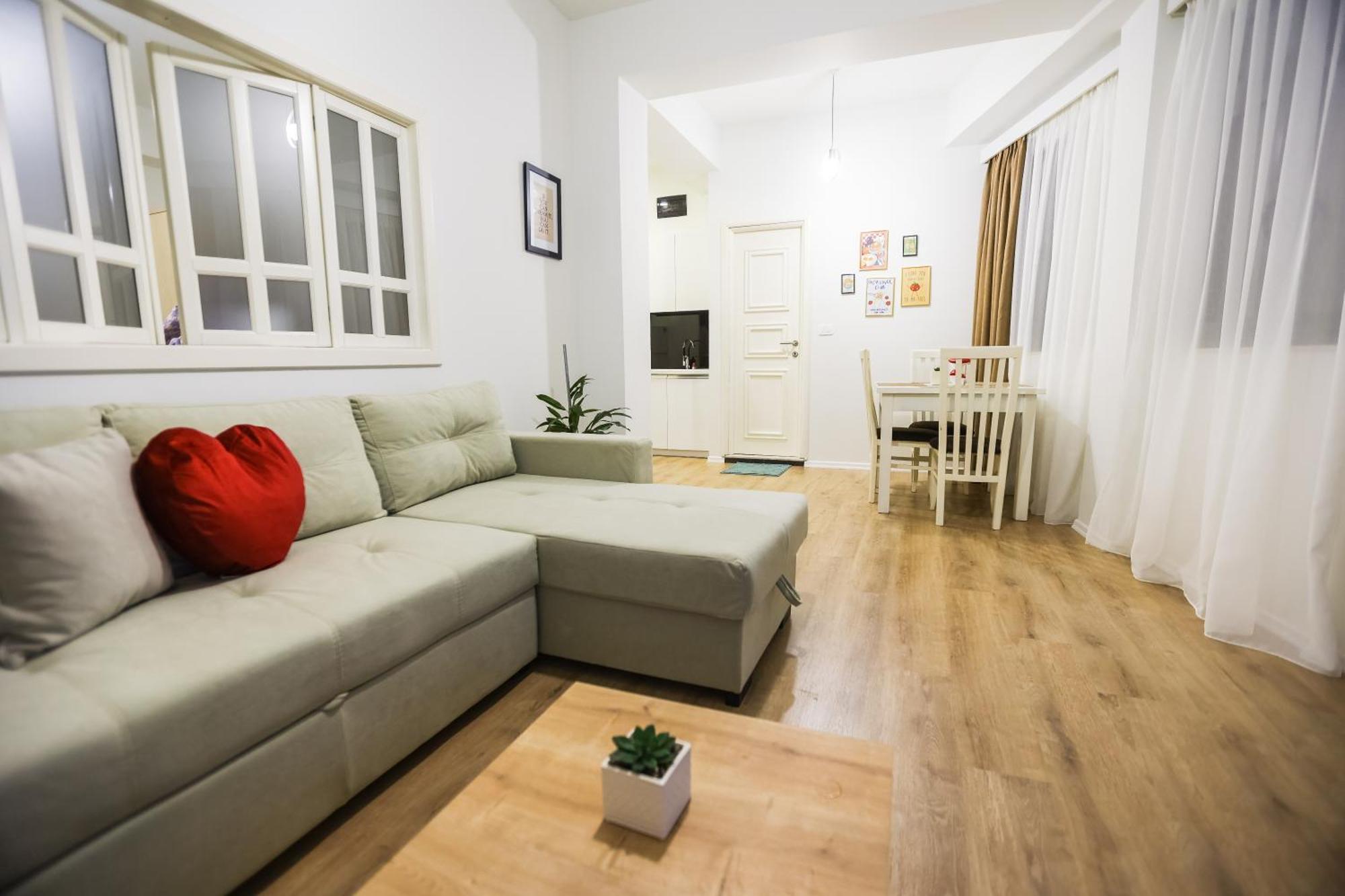 At Bazaar Central Apartment Tirana Kültér fotó